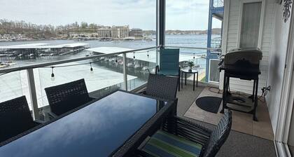 Modern Lakefront Condo at Monarch Cove - Horseshoe Bend