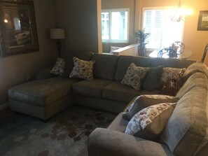 Smart TV, fireplace, DVD player, books