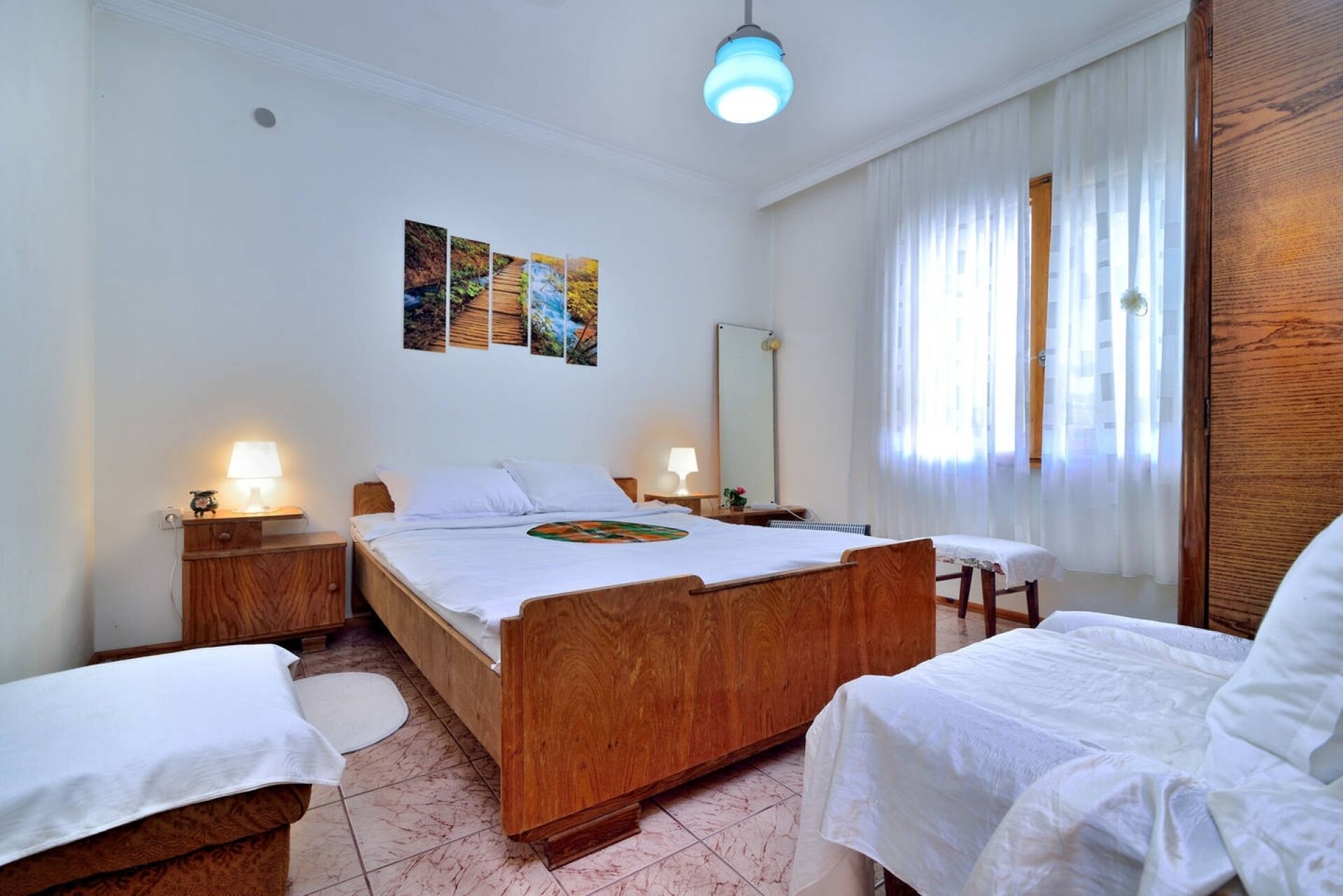 1 soverom, wi-fi (inkludert) og sengetøy