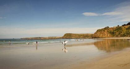 R & R LUXURY BEACH HOUSE RETREAT Fantastic Home for Family and Friends