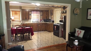 Smart TV, DVD player, stereo
