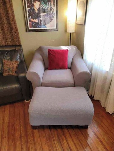 Steve & Katie Riley Guest House, Breaux Bridge, 2 Bd, 1.5 Ba. Welcome!  Sleeps 6