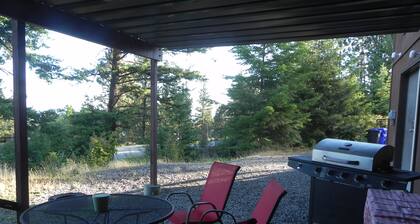 Large 1 bedroom Apt, bunk bed, trundle, with Amazing Kitchen