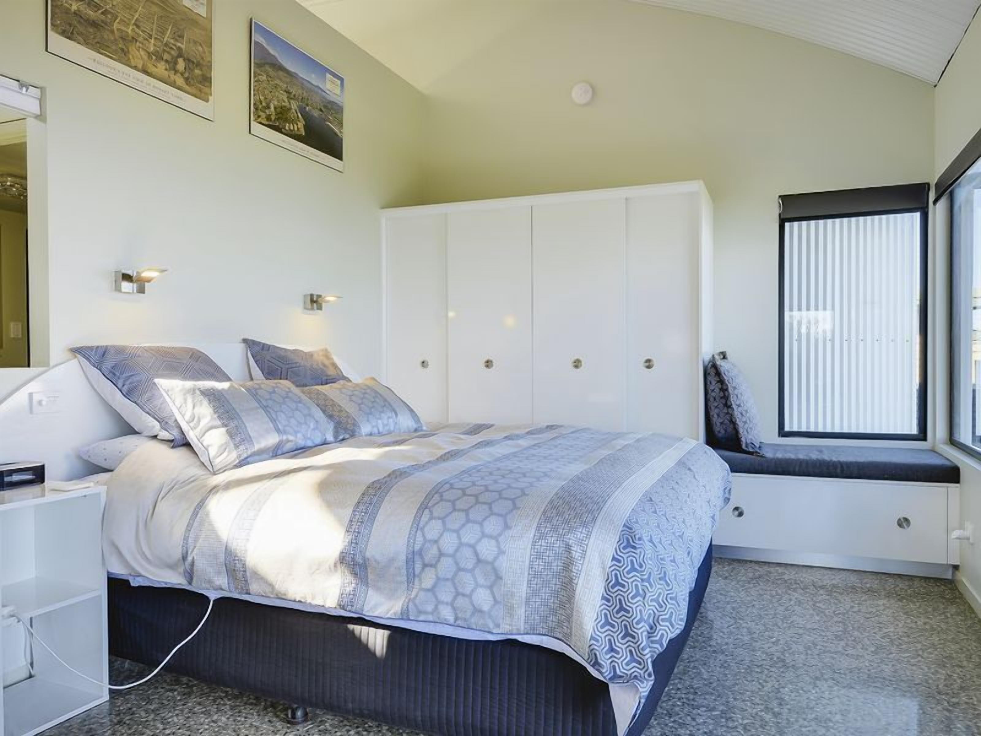 Park Beach Retreat - Ideal for couples — image 17