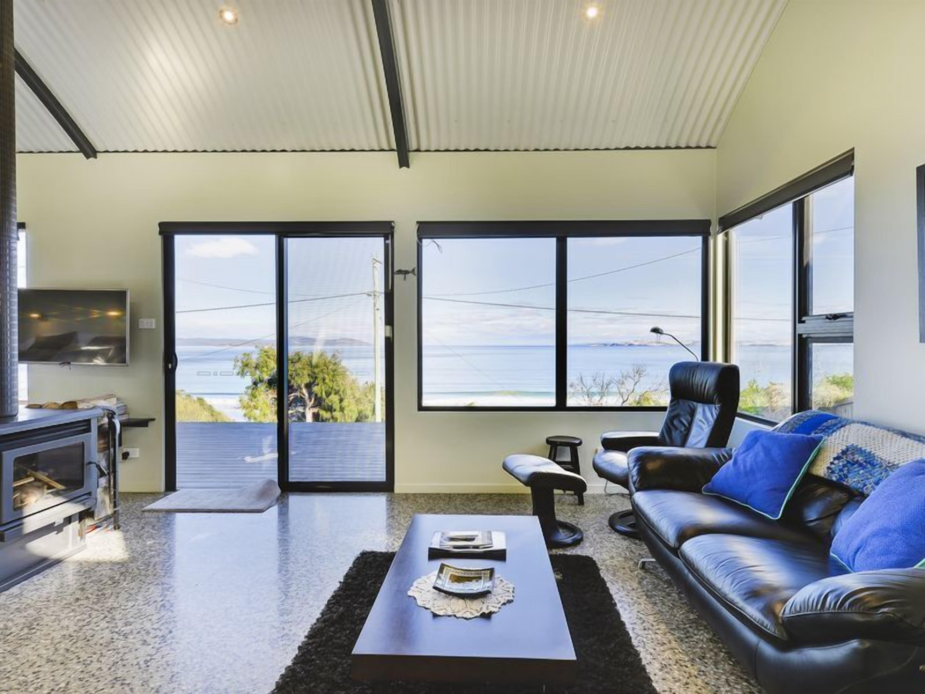 Park Beach Retreat - Ideal for couples — image 15