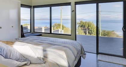 Park Beach Retreat - Ideal for couples