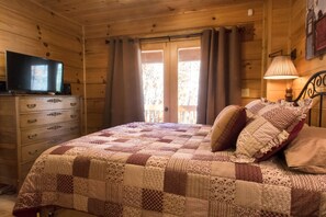 2 soverom, strykejern/-brett, wi-fi (inkludert) og sengetøy