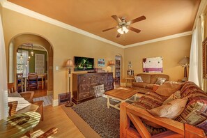 Smart TV, video games, DVD player, books