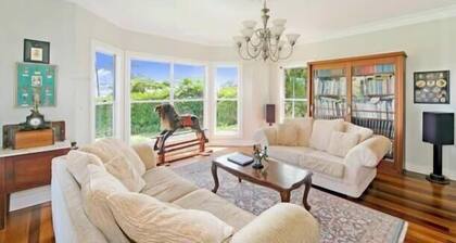 Gillandrea - Hébergement victorien gracieux