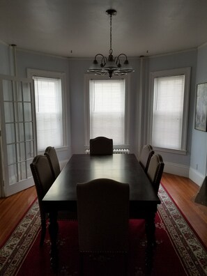 تناول الطعام