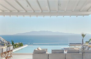 An infinity pool