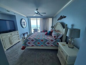 3 bedrooms, iron/ironing board, travel cot, free WiFi