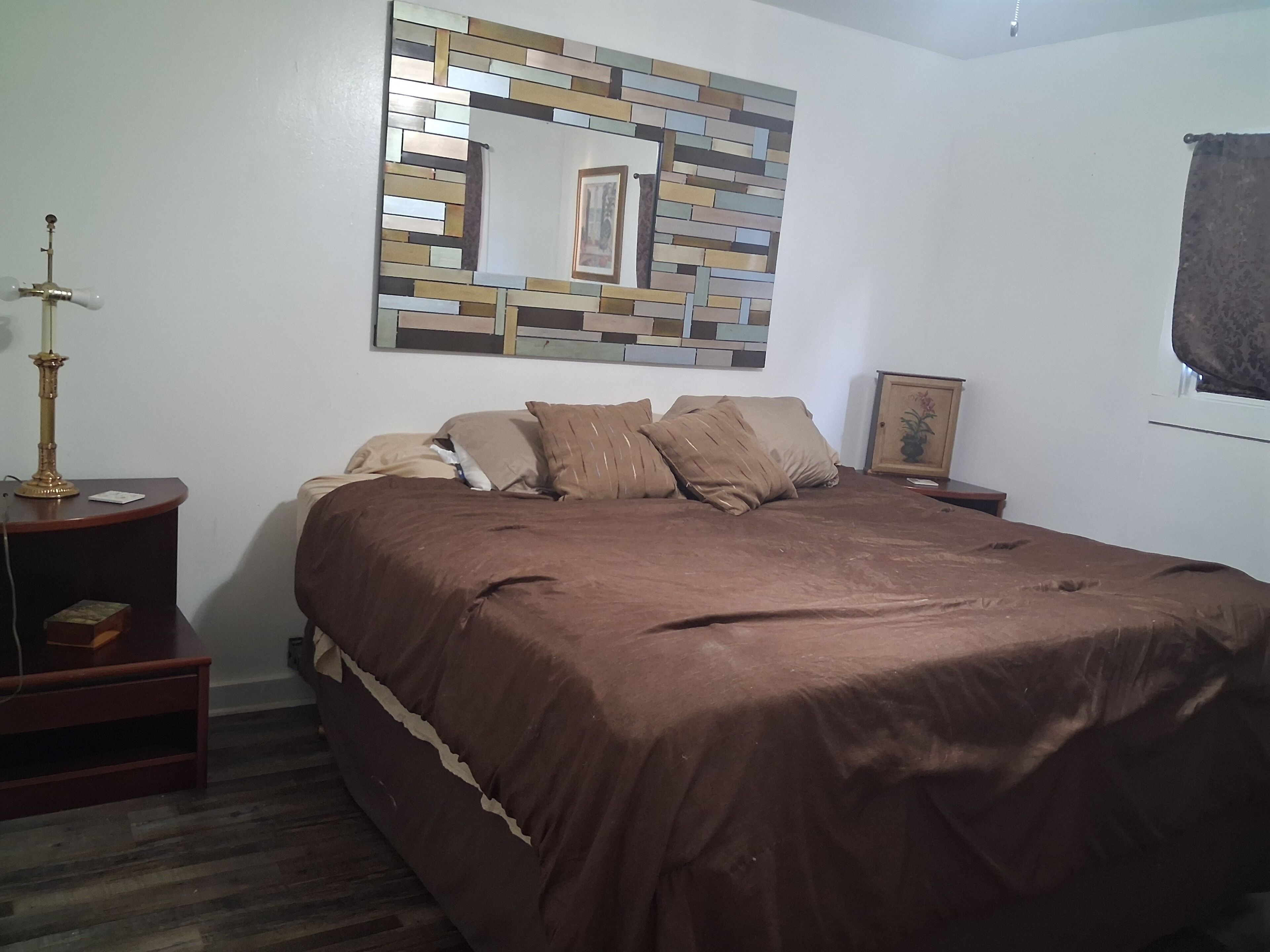 1 bedroom, iron/ironing board, WiFi (free), bed sheets