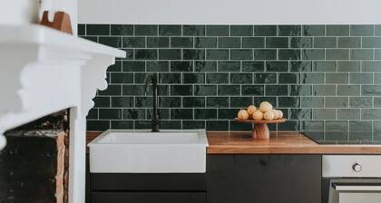 artstay Hobart 1890s inner city cottage