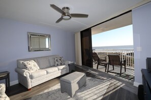 Smart TV, books, stereo