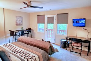 2 habitaciones, ropa de cama hipoalergénica y escritorio 