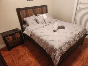 3 bedrooms, iron/ironing board, internet, bed sheets - Great Golf Course property! Just off the gulf coast! (Ocean Springs)