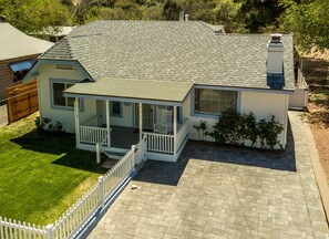 Exterior - Newly Remodeled Home on Main St in Charming Old Town Cottonwood! (Cottonwood)