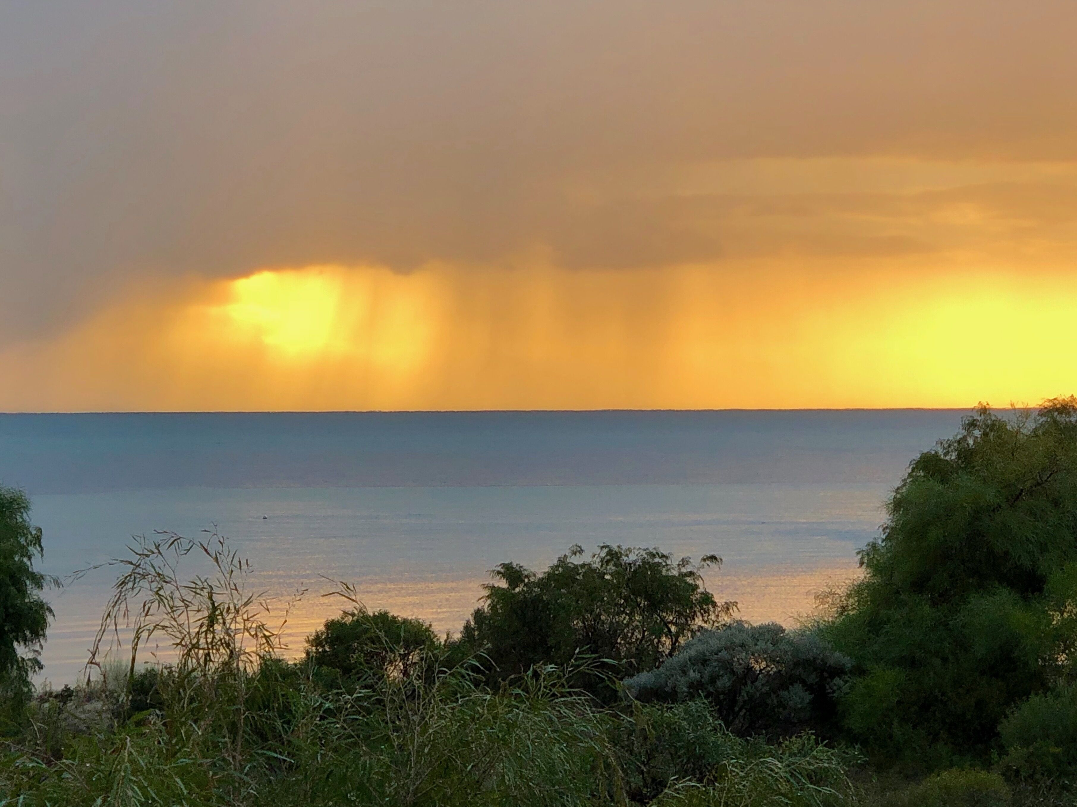 Panoramic Bay Views - Pet friendly & only a  5 minute stroll to town — image 21