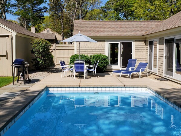 Ulkouima-allas, lämmitetty uima-allas