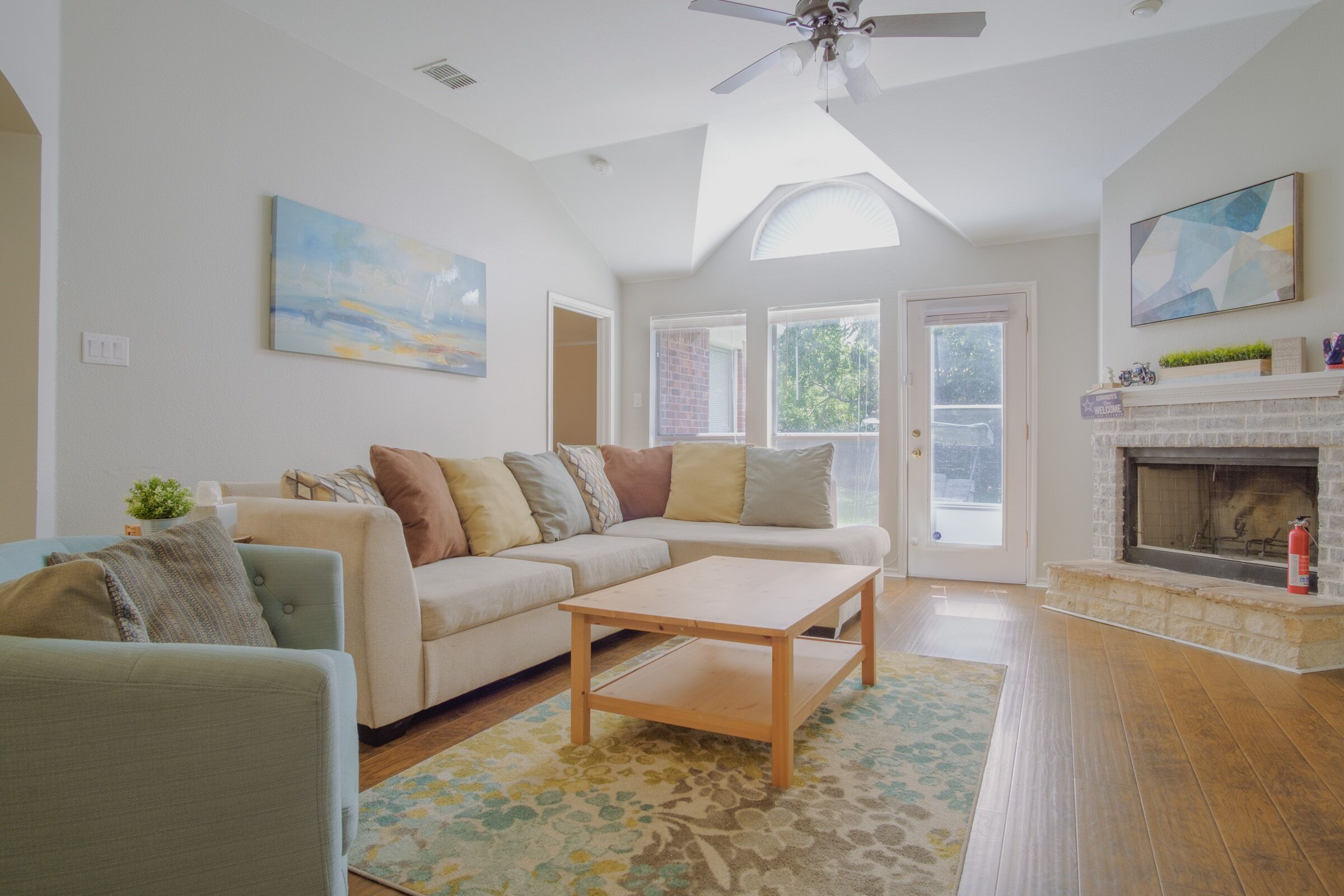 Sweet and Smart home only minutes away from AT&T Stadium