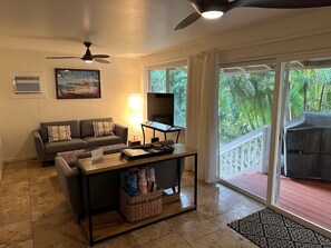 Smart TV, DVD player, stereo - Please Inquire! The Bungalow at Waimea Bay - Send Inquiry (Haleiwa)