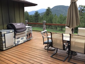Outdoor dining - Breath Taking  Mountain Views #3039 (Estes Park)