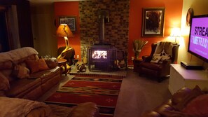 Smart-tv en een open haard