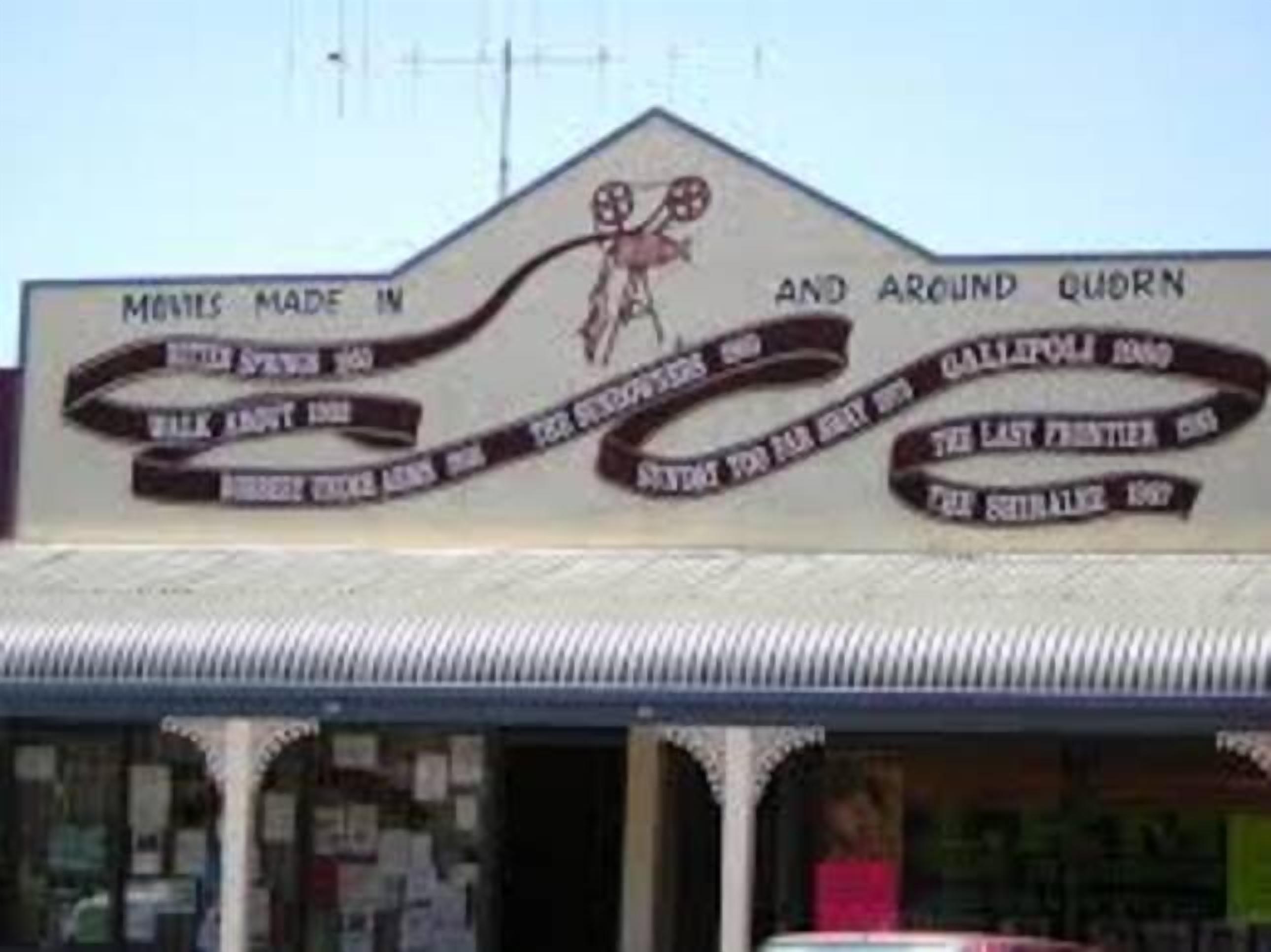 The Quorn-er House- family and pet friendly — image 17
