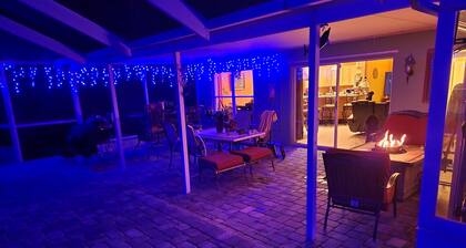 Apollo Beach Retreat Pet-Friendly 3BR w/ Private Heated Pool, Preserve & Beaches