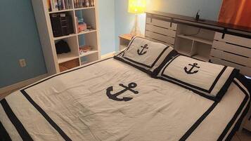 3 soverom, skrivebord, strykejern/-brett og wi-fi (inkludert)