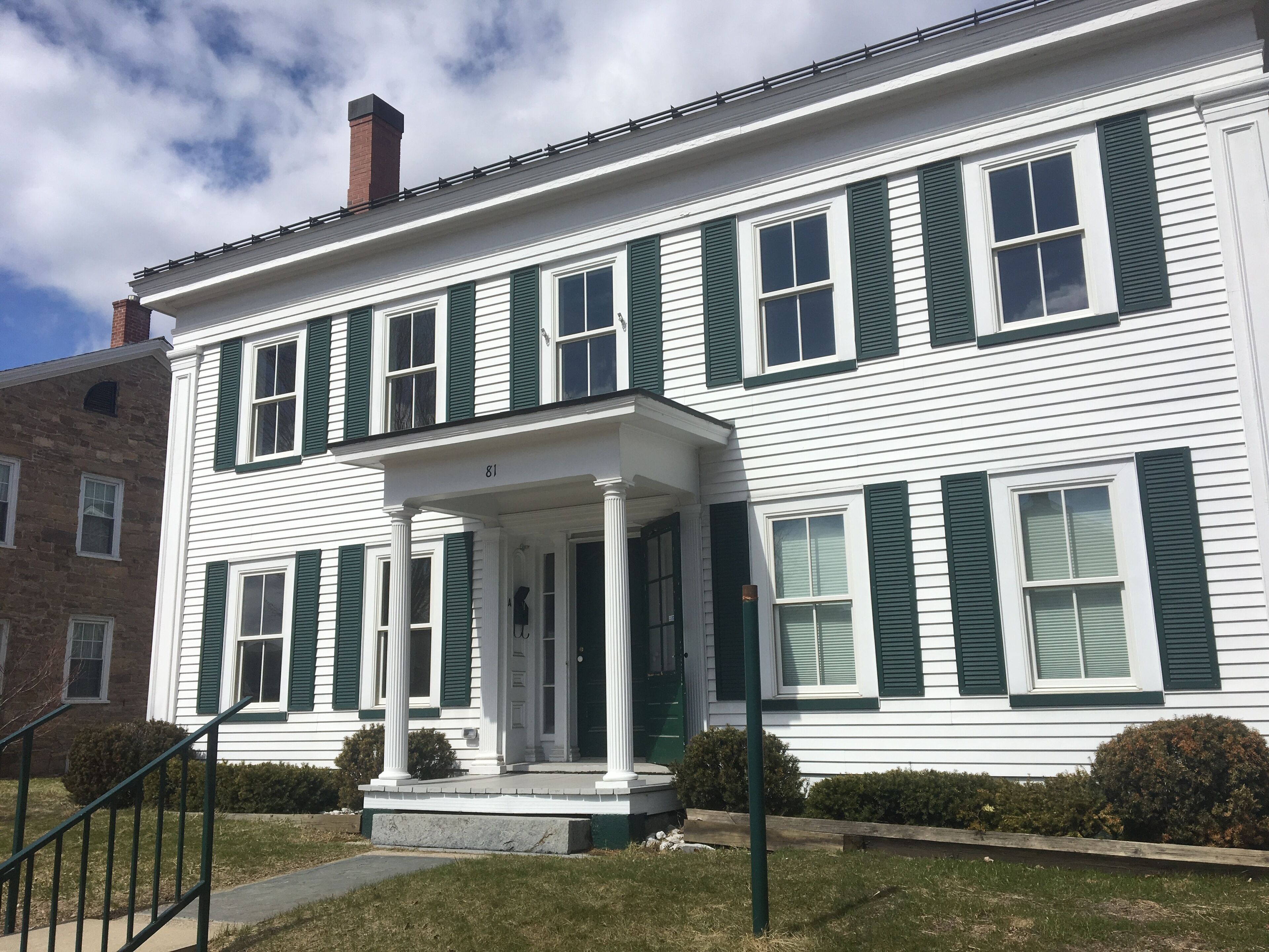 81B East Allen 2 Bedroom Apartment Downtown Winooski