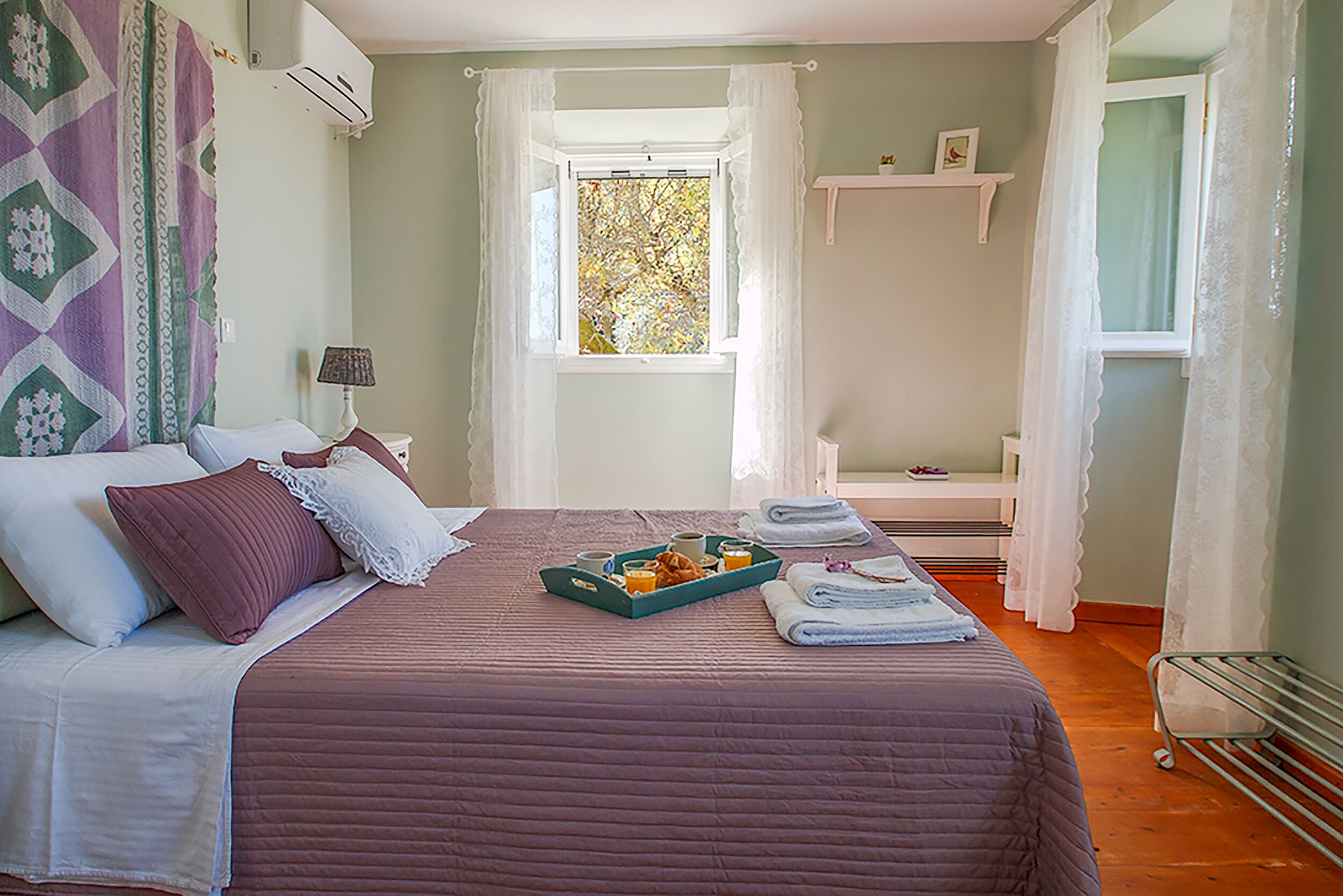 5 bedrooms, iron/ironing board, travel crib, free WiFi