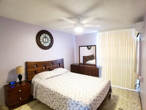 1 chambre, fer et planche Ă repasser, Wi-Fi gratuit, draps fournis
