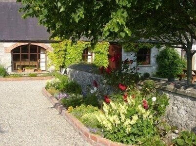  Charming old-world country cottage, near Adare 