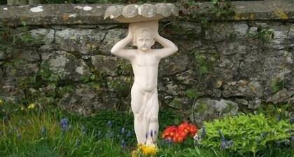 Charming old-world country cottage, near Adare
