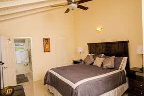 3 bedrooms, iron/ironing board, free WiFi, bed sheets - Dream Villa with Private Pool (Ocho Rios)