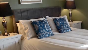 3 dormitorios, tabla de planchar con plancha, wifi y ropa de cama