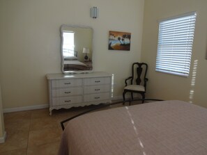 3 bedrooms, in-room safe, iron/ironing board, WiFi (free) - Magnificent View of the Caribbean and the Atlantic (Frigate Bay)