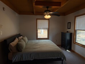 4 habitaciones, tabla de planchar con plancha y wifi gratis 