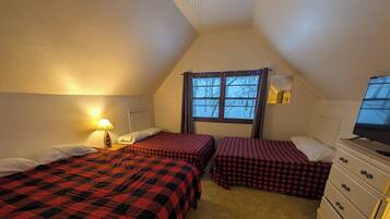 6 bedrooms, free WiFi, bed sheets