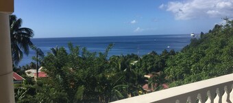 Modern Air Conditioned Home For Family and Adventure