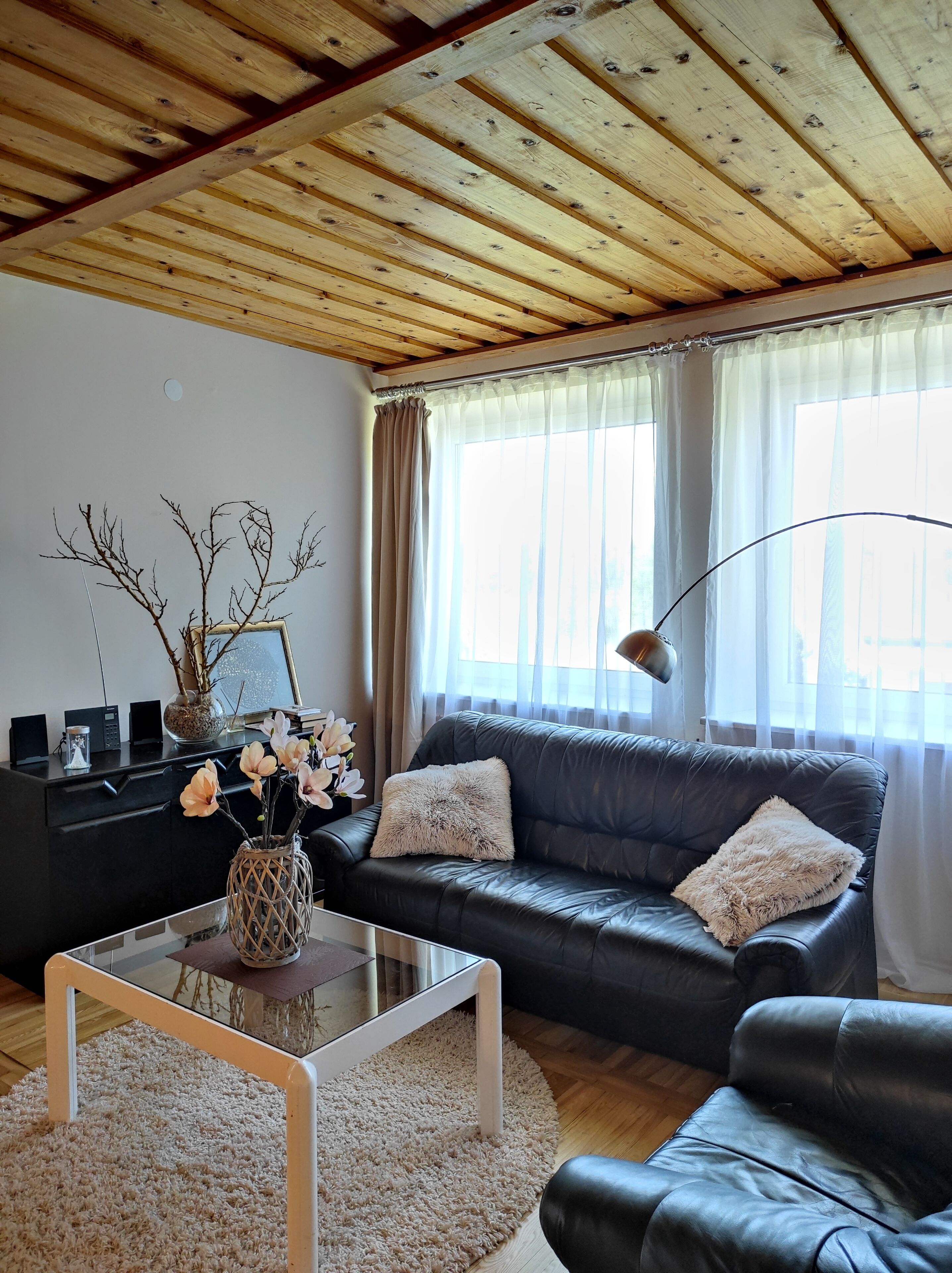 Smart TV, videojuegos, tenis de mesa y libros 