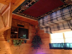 Interior - Vacation rental available. (Maggie Valley)