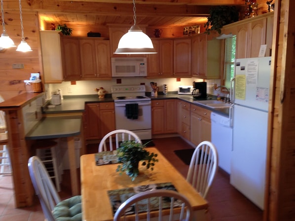 Fridge, microwave, oven, stovetop - Vacation rental available. (Maggie Valley)