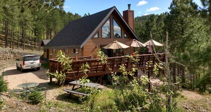 The Owl's Nest, Black Hills Vacation Home located in Central Black Hills