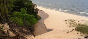 Cottage Bordering Hoffmaster State Park