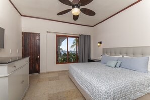 3 bedrooms, in-room safe, iron/ironing board, WiFi