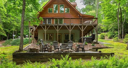 Yksityinen hirsimökki, 2 makuuhuonetta / 2 kylpy kylpytynnyrillä 5 yksityisellä hehtaarilla