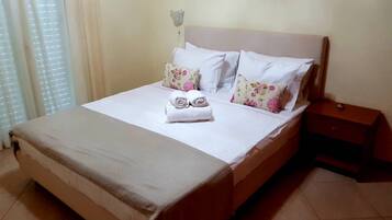 3 chambres, Wi-Fi gratuit, draps fournis